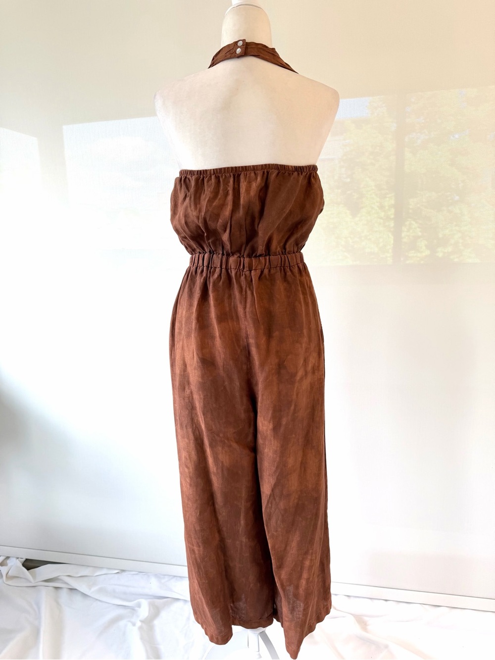 cloth & stone Rust Brown Sleeveless V-Neck Jumpsuit - Picture 6 of 15